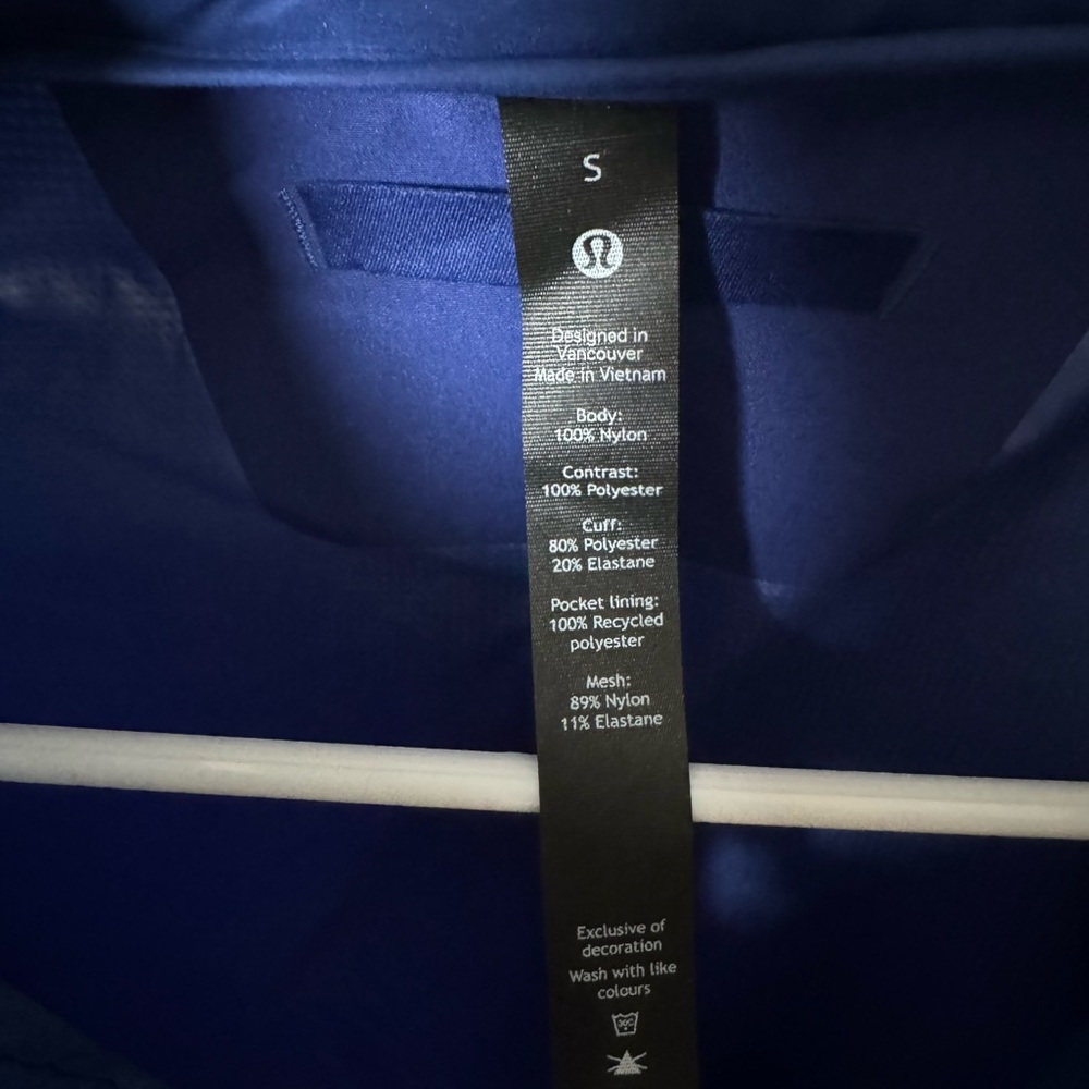 NWT - Lululemon Active Jacket - Picture 4 of 6